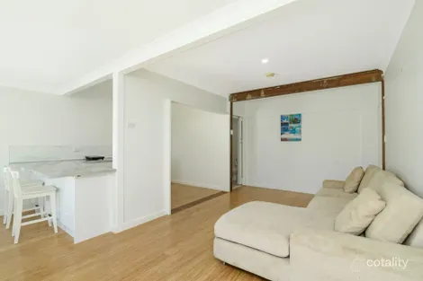 Property photo of 11 Nollamara Drive Elanora QLD 4221