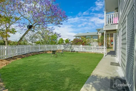 Property photo of 11 Nollamara Drive Elanora QLD 4221