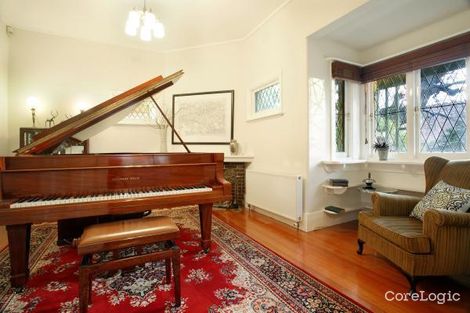 Property photo of 10 Benwerrin Road Surrey Hills VIC 3127