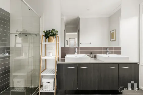 Property photo of 51 Cathedral Rise Doreen VIC 3754