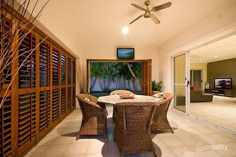 Property photo of 2044 Carlton Drive Hope Island QLD 4212