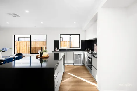 Property photo of 15 Bainbridge Road Manor Lakes VIC 3024