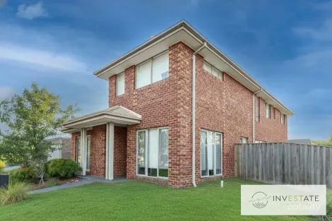 Property photo of 10 Fairwater Drive Point Cook VIC 3030