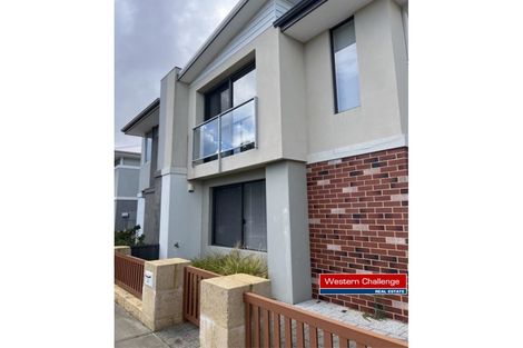 Property photo of 15 Quendamia Lane Mandurah WA 6210