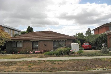 Property photo of 4 Barmah Close Taylors Lakes VIC 3038