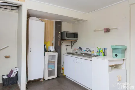 Property photo of 92 Berserker Street Berserker QLD 4701