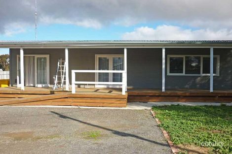 17 Dimboola Rd, Warracknabeal, VIC 3393