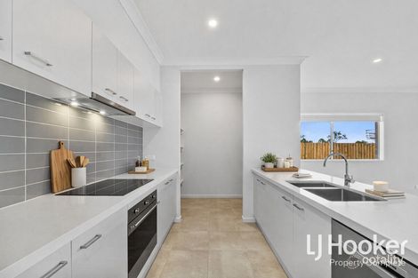 31 Rawlinson Dr, Yarrabilba, QLD 4207