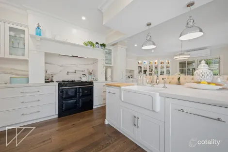 Property photo of 33 Waratah Drive Warragul VIC 3820