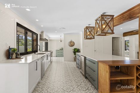 Property photo of 27 Andrew Avenue Pottsville NSW 2489