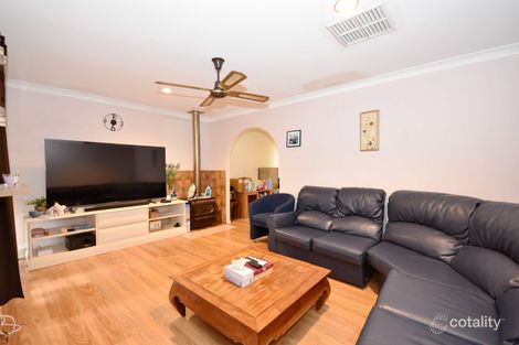 Property photo of 42 Redtingle Road Camillo WA 6111