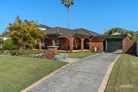 19 Braemar Rd, Caves Beach, NSW 2281