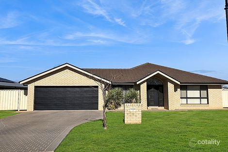 Property photo of 2 Sunvale Avenue Dubbo NSW 2830