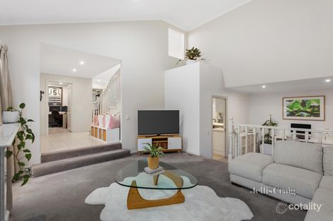 Property photo of 20 Hilledge Lane Mooroolbark VIC 3138