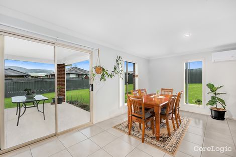 Property photo of 20 Knox Crescent Caerleon NSW 2850