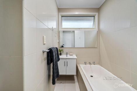 Property photo of 4/4 Albion Road Box Hill VIC 3128