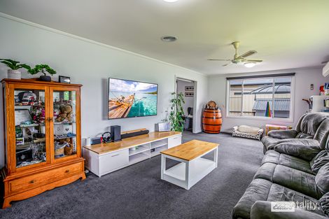 Property photo of 13 Fourth Avenue Naracoorte SA 5271