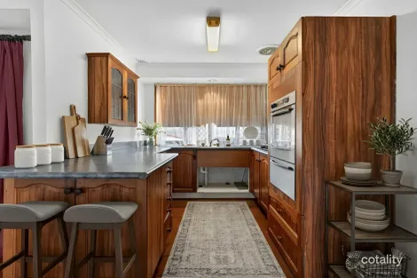 Property photo of 6 Ariel Place Rosemeadow NSW 2560