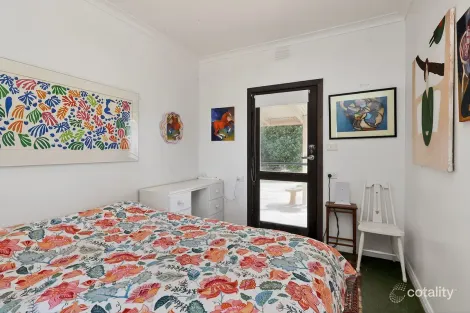 Property photo of 10 Schomberg Road Peterborough VIC 3270