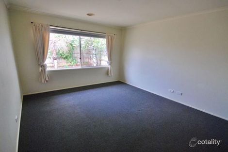 Property photo of 5 Dartmoor Drive Cranbourne East VIC 3977