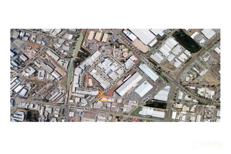 4-20 Pilbara St, Welshpool, WA 6106