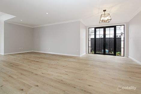 Property photo of 10 Summer Circuit Lake Cathie NSW 2445