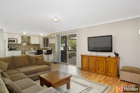 Property photo of 6 Russell Place Karabar NSW 2620