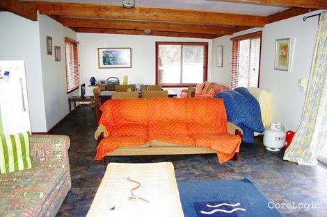Property photo of 34 Sea Breeze Avenue Golden Beach VIC 3851