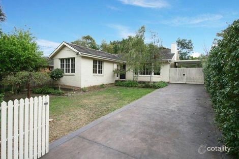 11 Underwood Dr, Donvale, VIC 3111