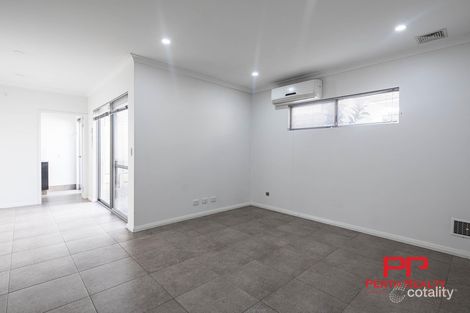 Property photo of 282D Flinders Street Nollamara WA 6061