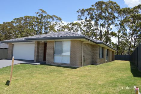 Property photo of 5 Humpback Crescent Safety Beach NSW 2456