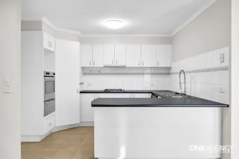 Property photo of 17 Lennon Boulevard Point Cook VIC 3030