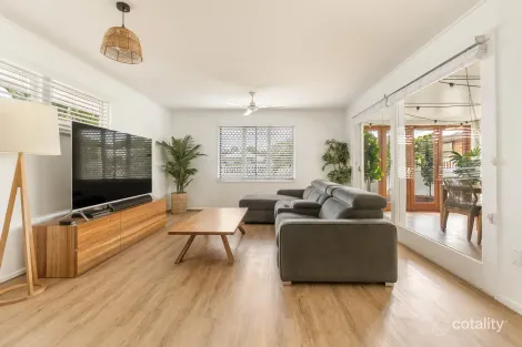 60 Harold St, Stafford, QLD 4053
