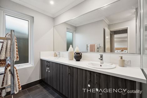 Property photo of 11 Wallangarra Road Carramar WA 6031