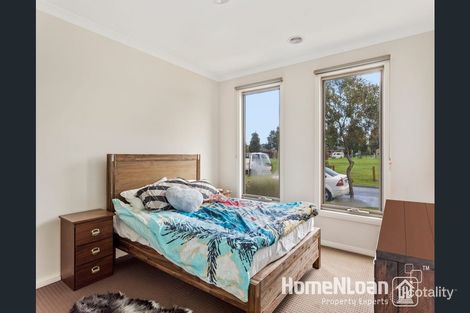 Property photo of 4 Tilia Drive Cranbourne North VIC 3977