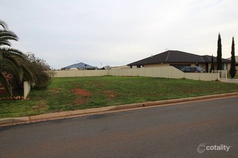 Property photo of 10 Graves Place Griffith NSW 2680