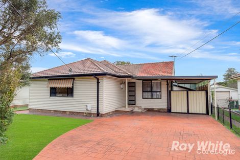 Property photo of 18 Lingayen Avenue Lethbridge Park NSW 2770