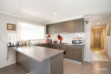 Property photo of 10 Oakham Glade Derrimut VIC 3026