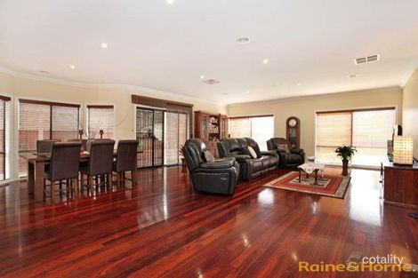 Property photo of 3 Brunswick Place Taylors Hill VIC 3037