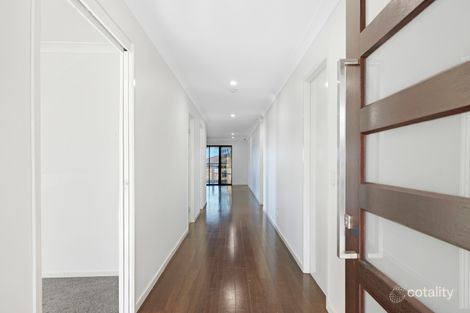 Property photo of 26 Currawong Crescent Upper Coomera QLD 4209