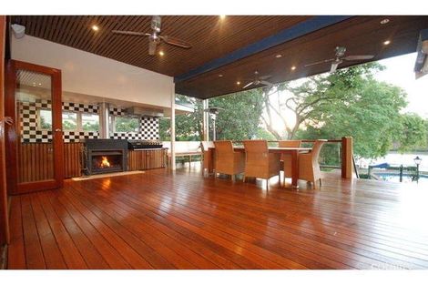 Property photo of 413 Brisbane Corso Yeronga QLD 4104