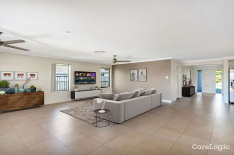 Property photo of 3 Lanier Close Oxenford QLD 4210
