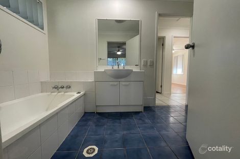 Property photo of 9 Fuller Court Murrumba Downs QLD 4503