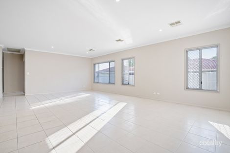 Property photo of 76 Cuthbertson Drive Cooloongup WA 6168