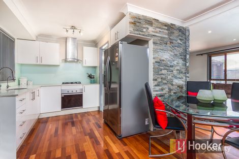 Property photo of 6/6 Woodvale Close Plumpton NSW 2761