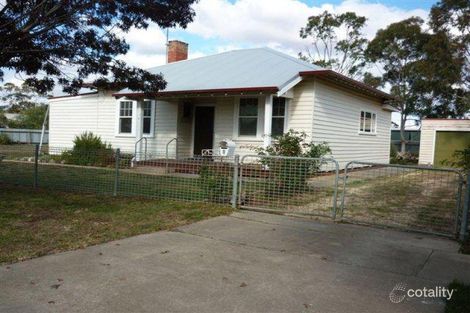 5 Livingstone St, Warracknabeal, VIC 3393