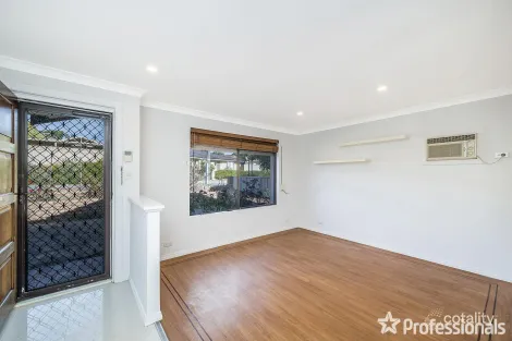 Property photo of 40 Oakleaf Circle Mirrabooka WA 6061