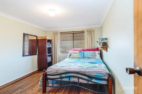 Property photo of 52 Kimbeth Crescent Albion Park Rail NSW 2527