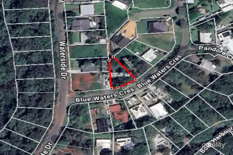 5 Blue Waters Cres, Macleay Island, QLD 4184