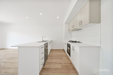 Property photo of 23 Lumeah Drive Cranbourne West VIC 3977